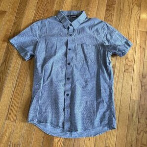Travis Mathew Gray Shirt Size Medium Short-Sleeve Button Up Classic Fit Medium